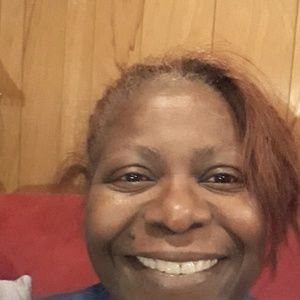 Meet your Posher, Regina